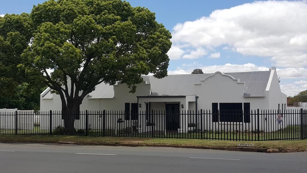 53 At Grens — hotel in Parys