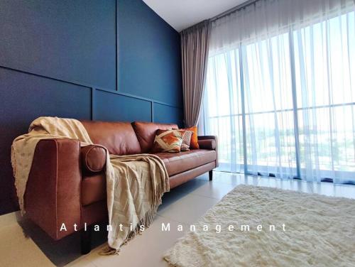 Sungai Besi Uno Promenade Nearby Bukit Jalil & Salak Selatan MRT by Atlantis Management — 4-Star Luxury Hotel in Kuala Lumpur, Malaysia