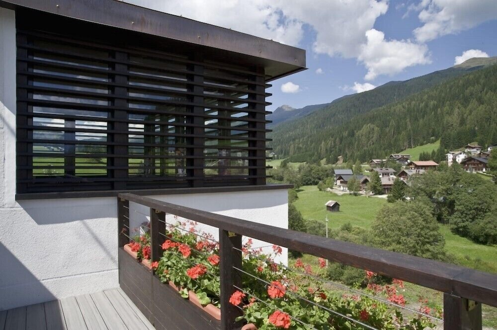 Active Hotel La Torre — hotel in Candide