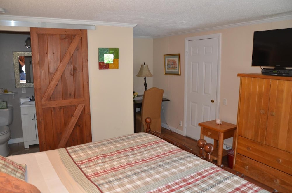 Cornwall Inn and Lodge - photo 24