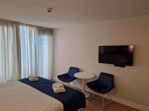 Orby City Seafront Luxury Stay