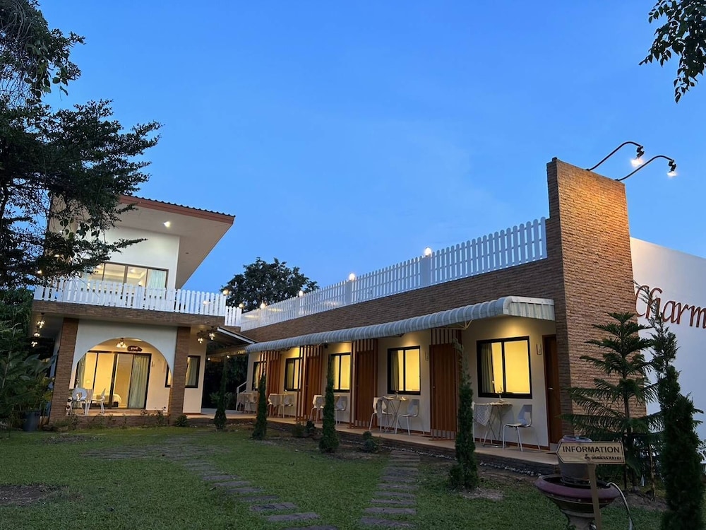 Charming Home Resort in Suan Phueng, Thailand