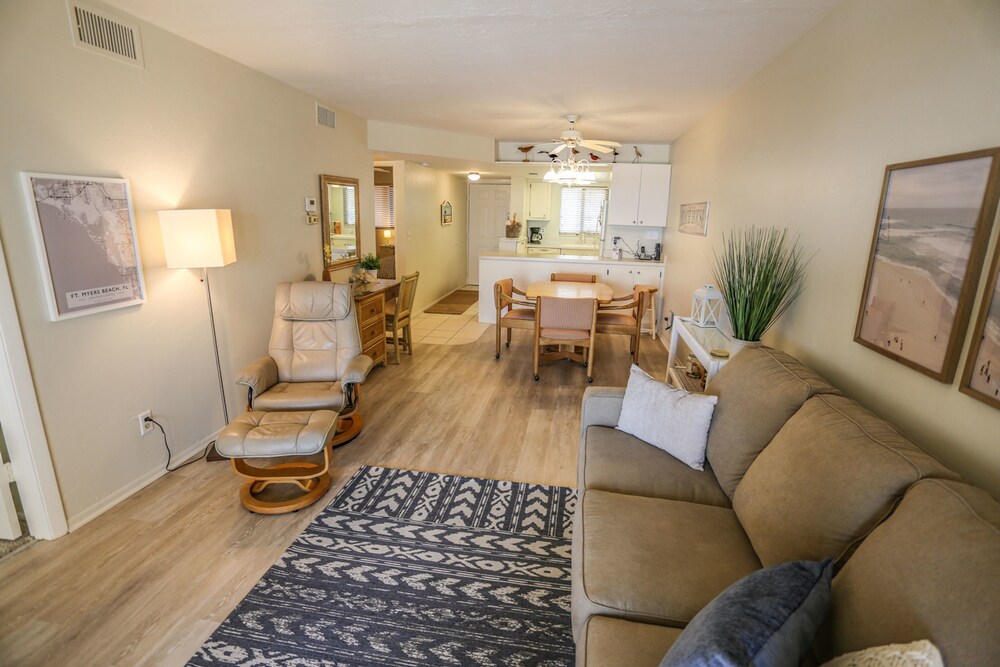 Cane Palm Beach Club 105 - photo 20