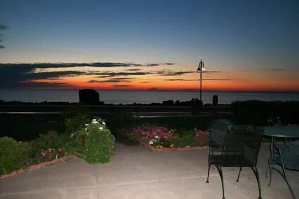 Hampton Inn Duluth Canal Park - photo 56