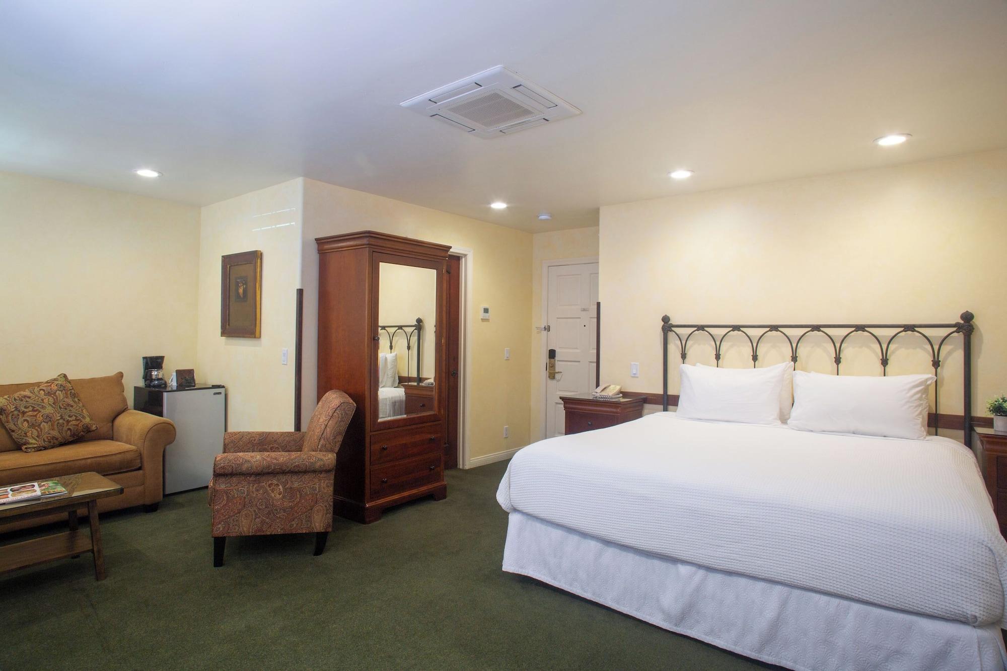 Castillo Inn at the Beach - photo 28