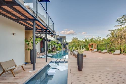 The Bungalows #6 Boutique Hotel in Flamingo Beach Top Level Studio in Unknown City, Costa Rica