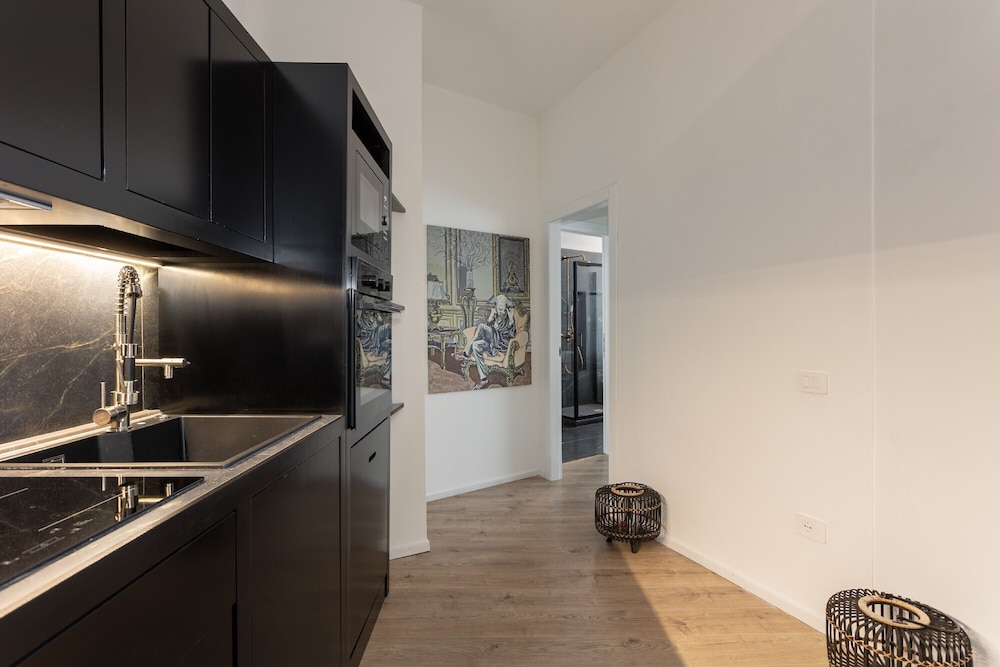 New Elegance suites — 4-Star Luxury Hotel in Oristano, Italy