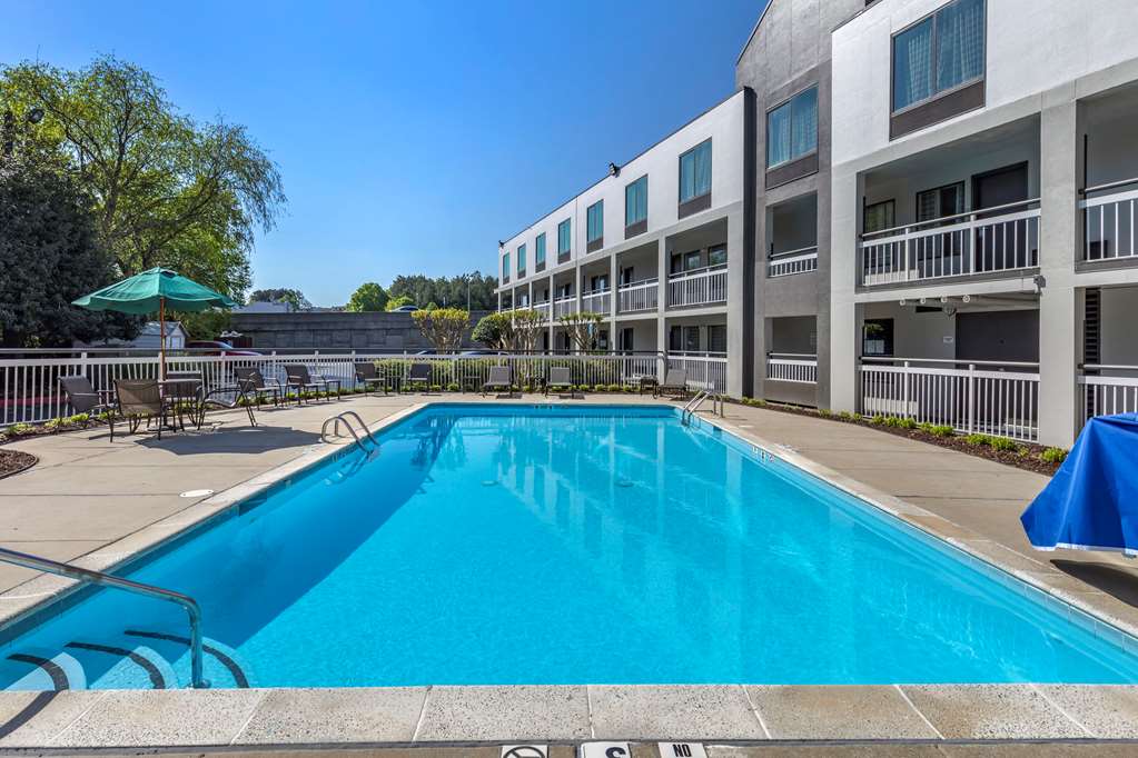 Quality Inn Duluth Atlanta Northeast - photo 25