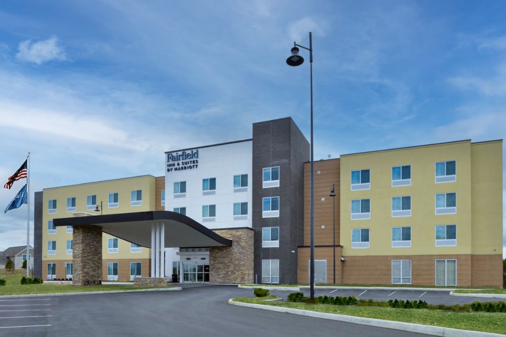 Fairfield Inn & Suites by Marriott Columbus Grove City in Grove, United States