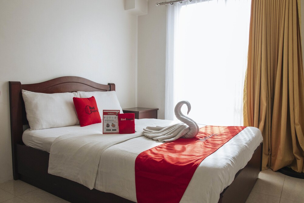 RedDoorz @ Palanan Makati in Makati City, Philippines