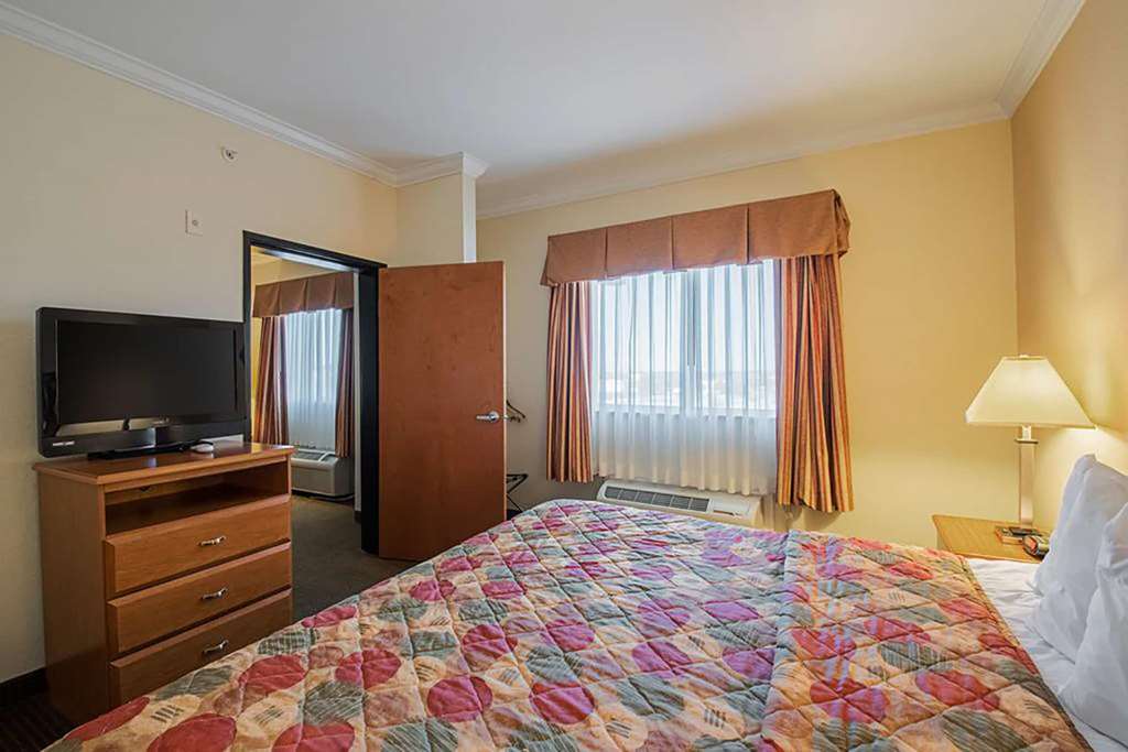 Days Inn by Wyndham Copperas Cove - photo 6
