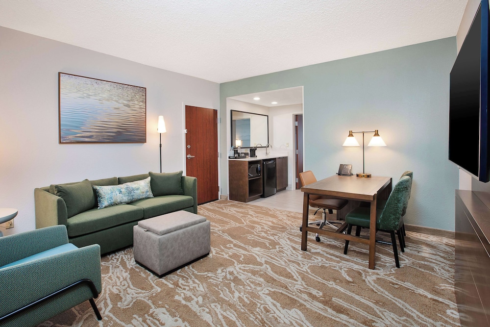 Embassy Suites by Hilton San Marcos Hotel Conference Center - photo 25