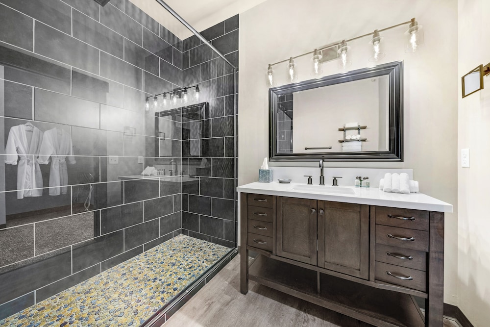 The Suites at Prairie Falls & Event Center - photo 45