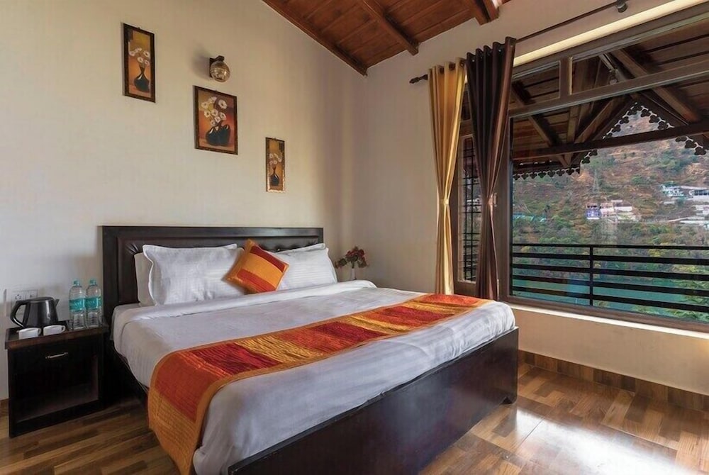 Hr Upvan Inn - carbon neutral hotel in Naini Tal