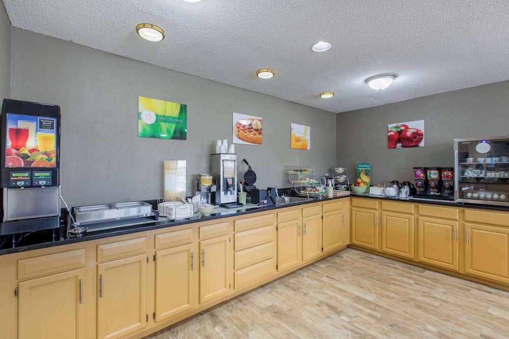 Quality Inn Williamston - photo 40