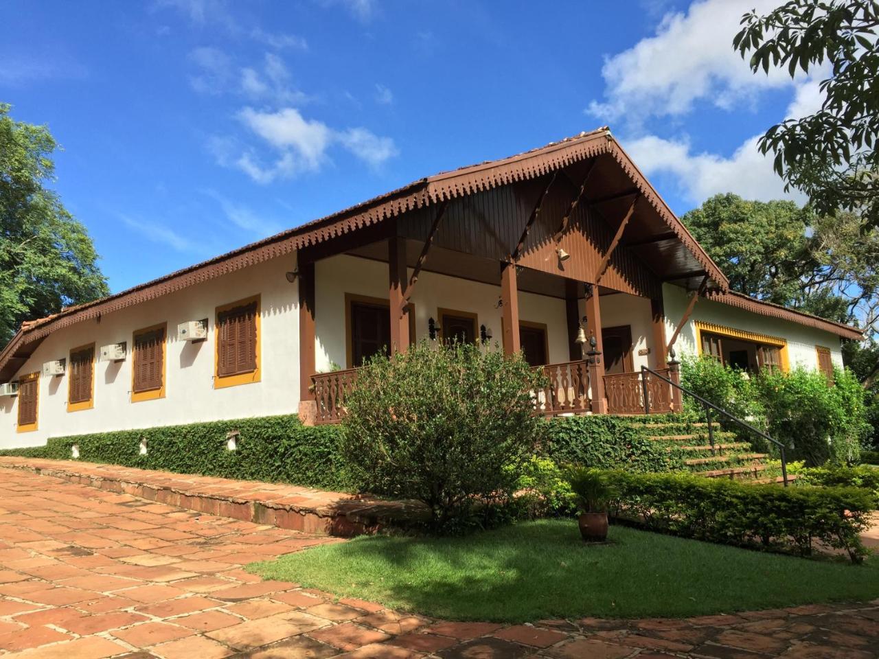 Pousada Fazenda Pinhalzinho — hotel in Guapiacu