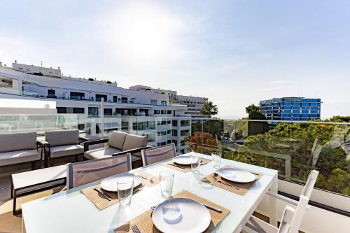 Brand new apartment with pool and SEA VIEW in Marbella — 4-Star Luxury Hotel in Marbella, Spain