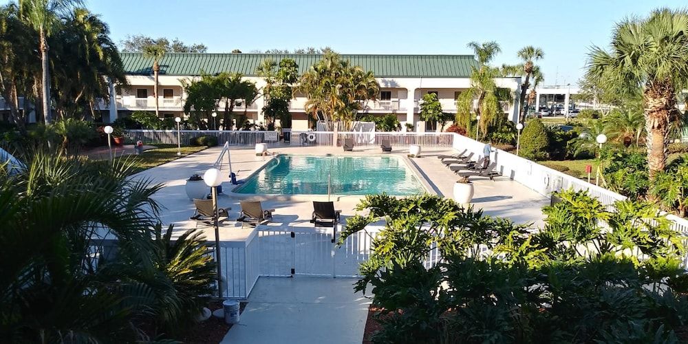 SureStay Plus Hotel by Best Western Clearwater Central - photo 28