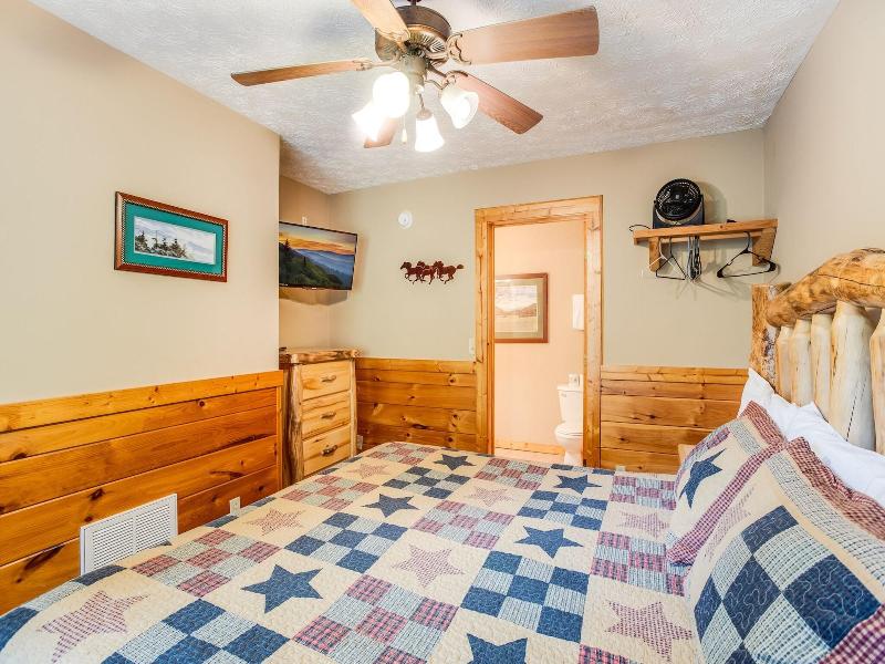 Saddle Ridge - photo 30