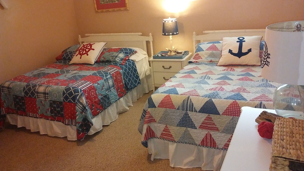 Pineapple Villas on Laguna Beach - photo 49