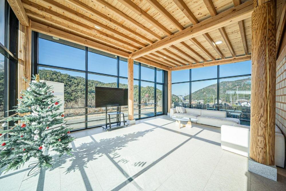 Gyeongju Davulchon Pension — 4-Star Luxury Hotel in Gyeongju, South Korea