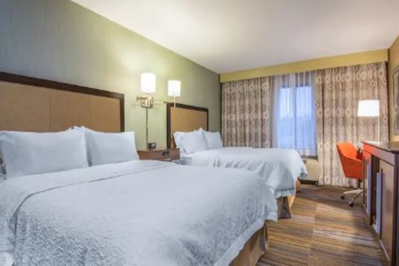 Hampton Inn & Suites Los Alamos White Rock - photo 9