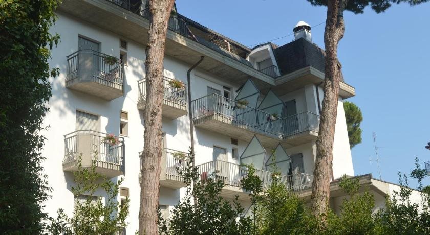 Hotel Arlecchino - carbon neutral hotel in Milano Marittima