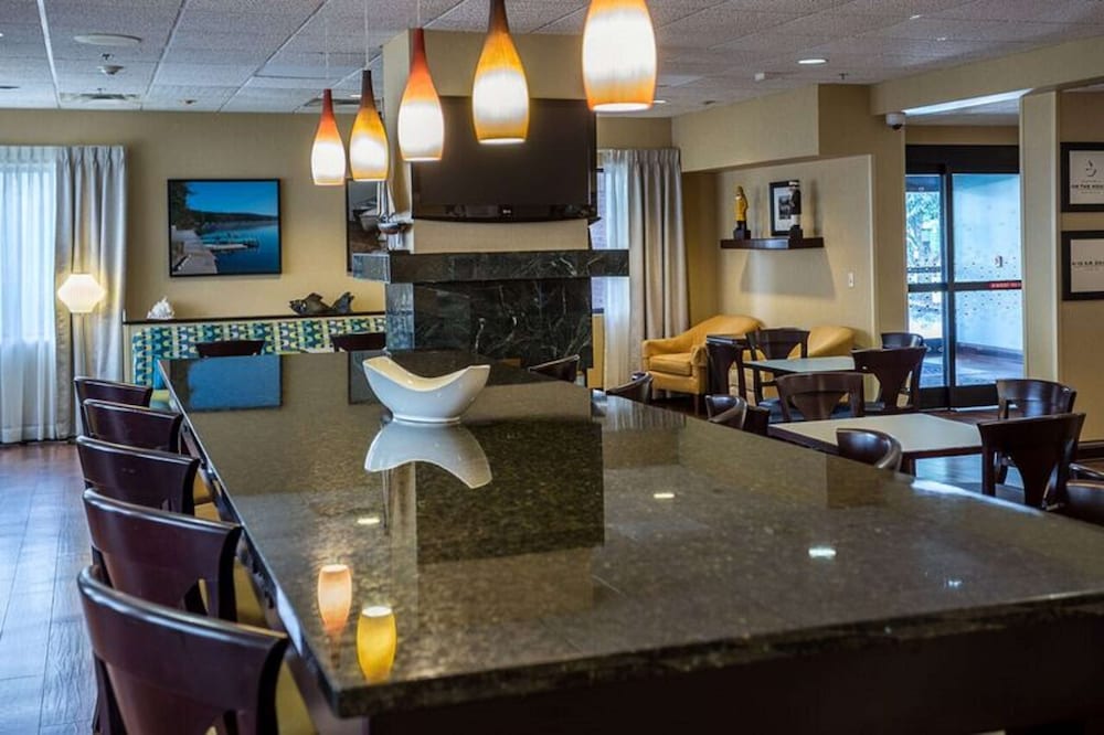 Hampton Inn Somerset - photo 7
