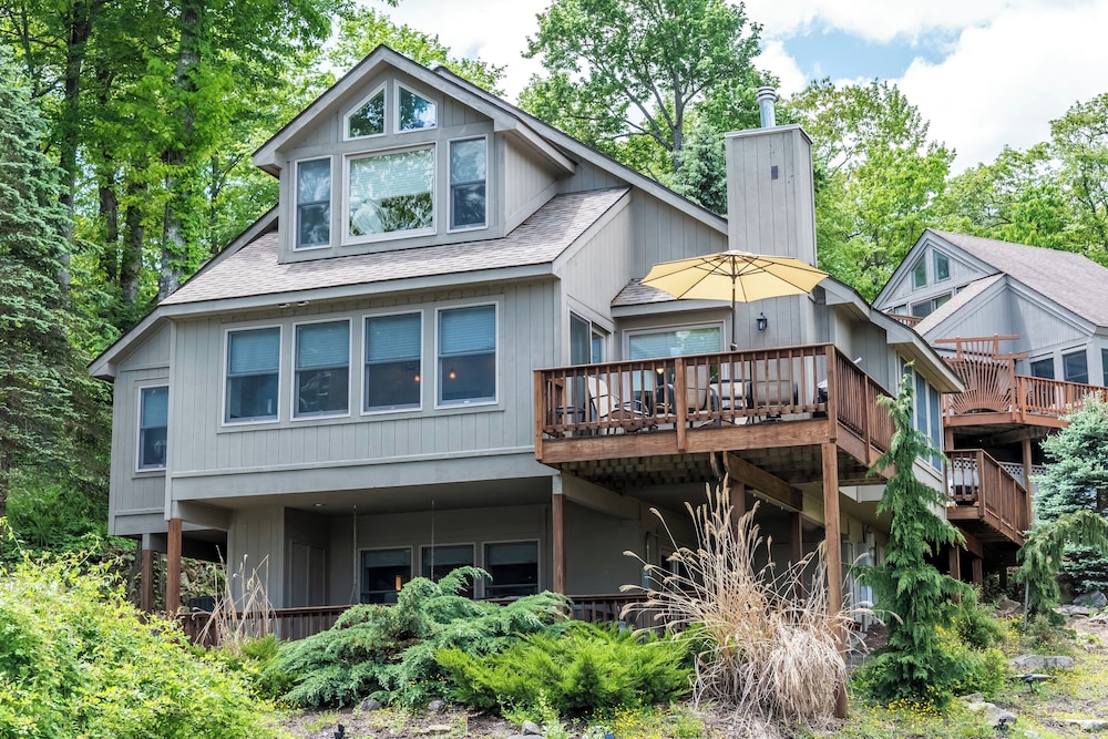 Lasting Impressions in Oakland, United States