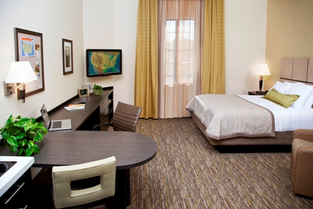 Candlewood Suites Austin Airport - photo 6