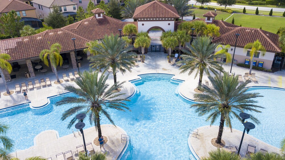 Gorgeous 5Bd w Pool & Jacuzzi @ Solterra Resort 6071 - photo 48