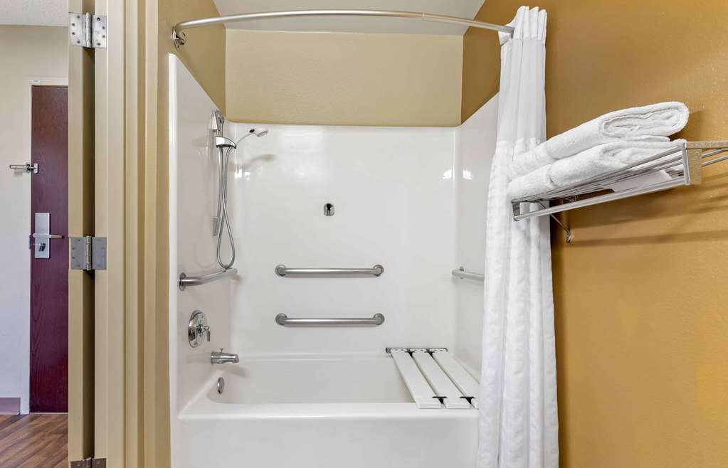 Extended Stay America Suites Raleigh RTP 4919 Miami Blvd - photo 39
