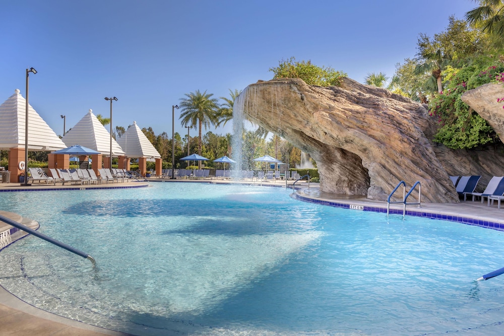 Hilton Grand Vacations Club SeaWorld Orlando — 4-Star Luxury Hotel in Orlando, United States