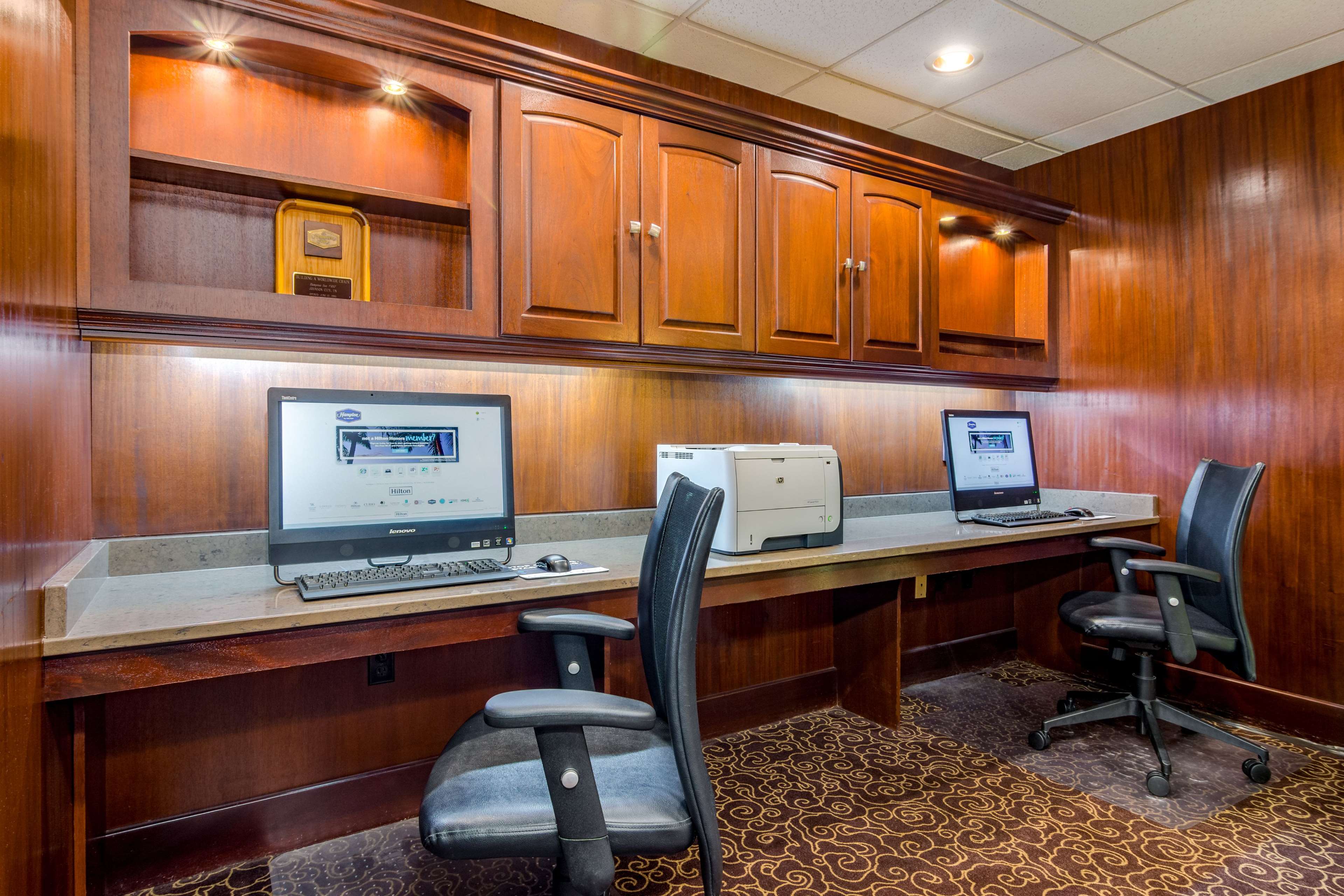 Hampton Inn Johnson City - photo 17