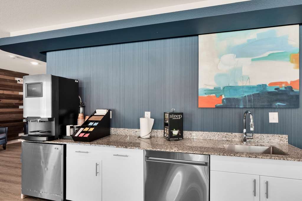 WaterWalk Extended Stay by Wyndham Charlotte Arrowood - photo 17