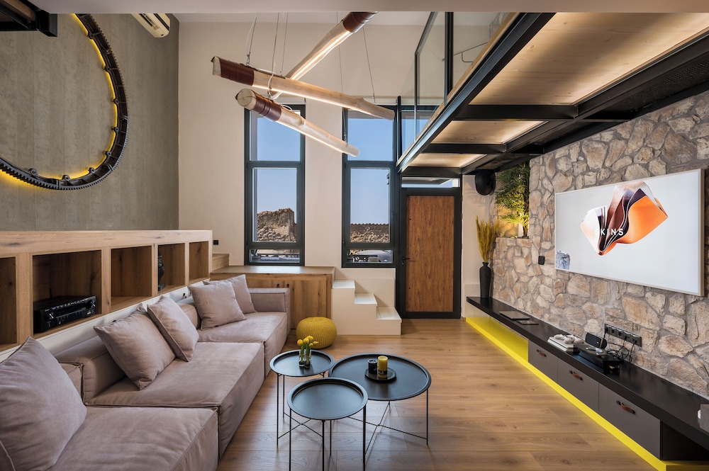 Skins Concept Boutique Apartment — 4-Star Luxury Hotel in Chania, Greece