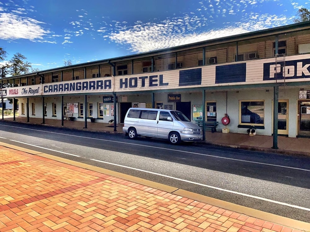 The Royal Carrangarra Hotel pet-friendly hotel Manoora