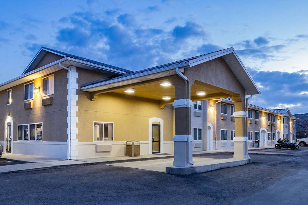 Super 8 by Wyndham Richfield UT - featured photo