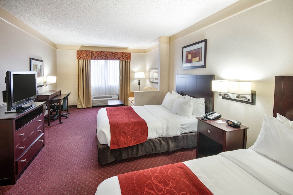 Comfort Suites Parkersburg South - photo 12