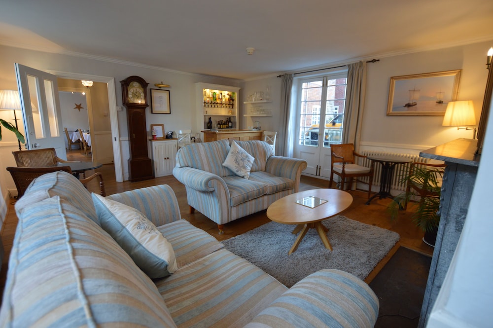 Chantry Hotel — 4-Star Luxury Hotel in Bury St Edmunds, United Kingdom
