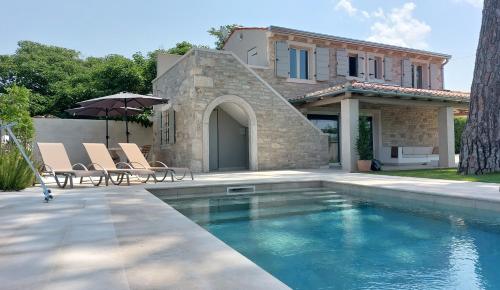 Vila Škarlanija Umag — 4-Star Luxury Hotel in Umag, Croatia