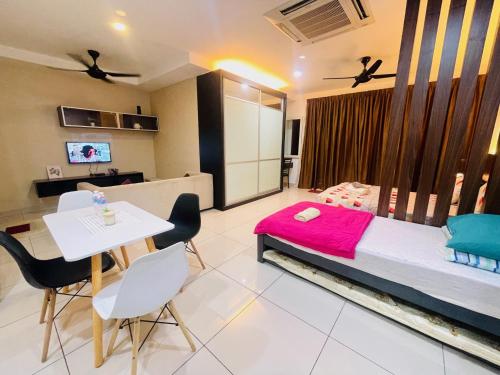Ola Studio Penang at Mansion One — 4-Star Luxury Hotel in George Town, Malaysia