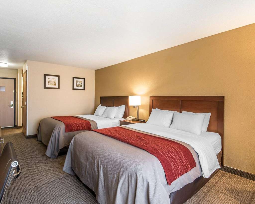 Quality Inn & Suites Bethany - photo 9