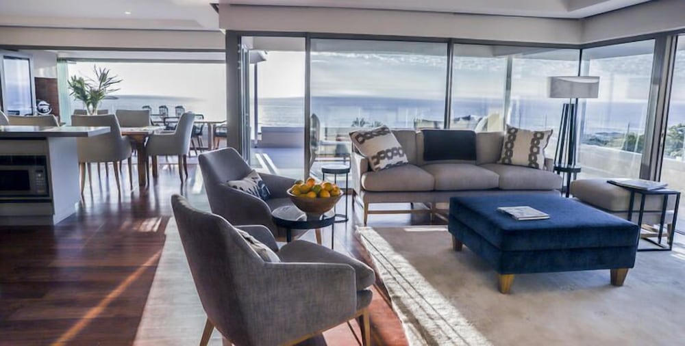 Condo Carolina — 4-Star Luxury Hotel in Cape Town, South Africa