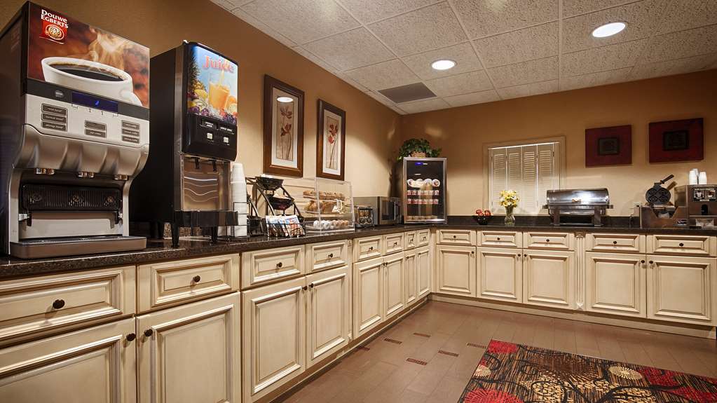 Best Western Plus Brandywine Inn & Suites - photo 28