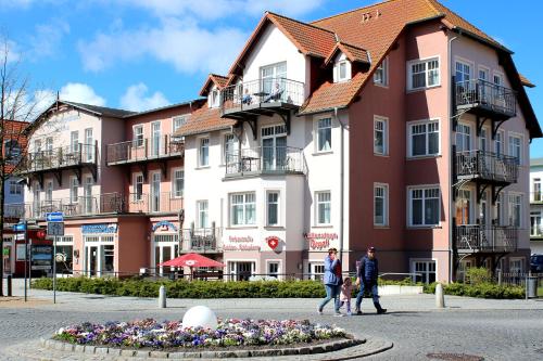 Appartmenthaus Monika — 4-Star Luxury Hotel in Ostseebad Kuehlungsborn, Germany