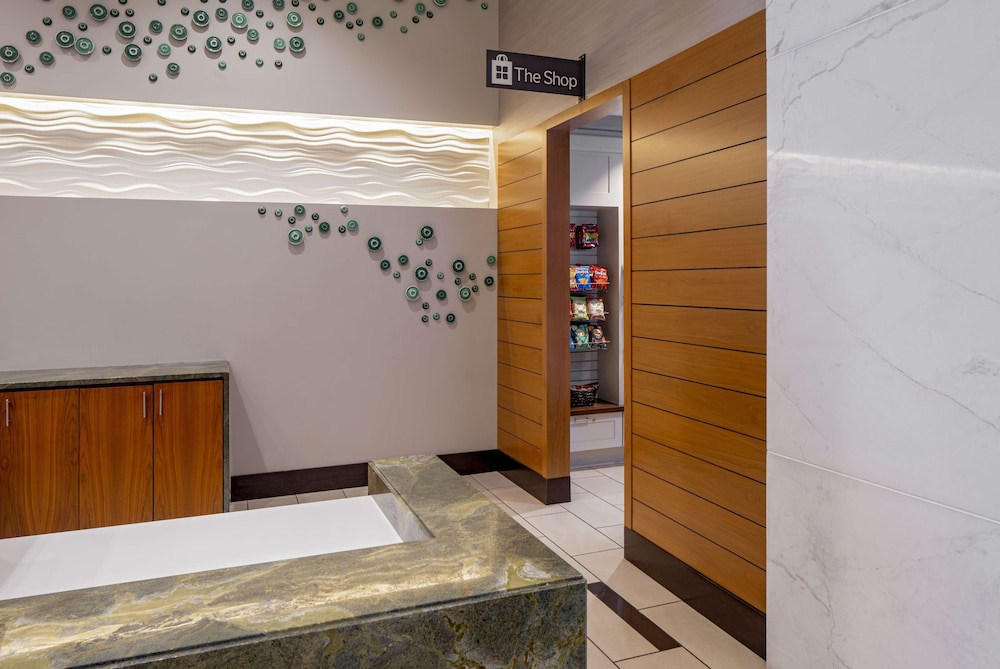 Hilton Garden Inn Downtown Dallas - photo 26