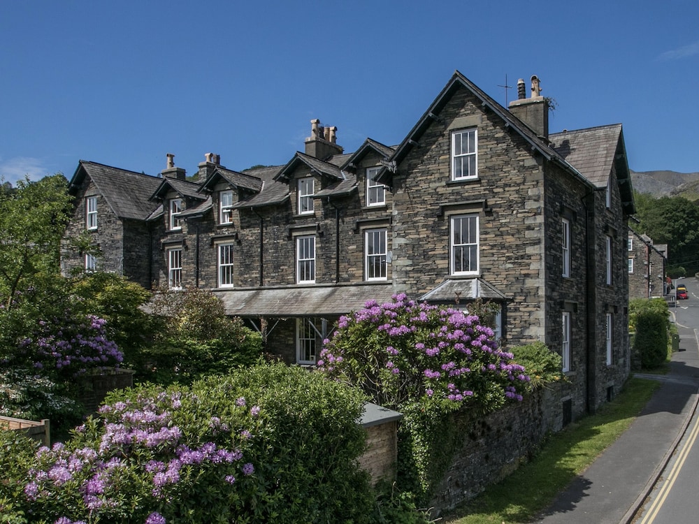 Waverley - carbon neutral hotel in Unknown City
