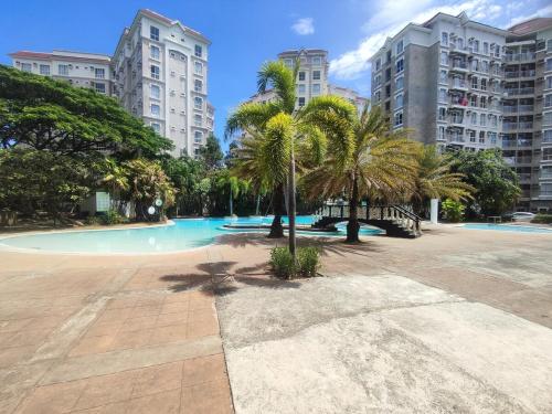 Two Bedroom Presidio Lakefront — 4-Star Luxury Hotel in Manila, Philippines