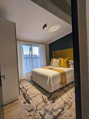 Spacious 2 Bedroom Apartment in Midrand Waterfall City Business and Family friendly 1 Elizabeth Place — 4-Star Luxury Hotel in Midrand, South Africa